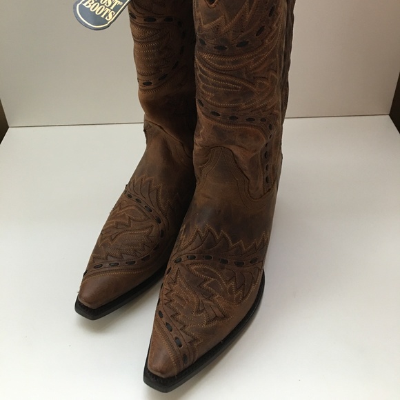 handcrafted cowboy boots